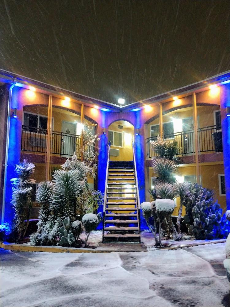 Rodeway Inn Albuquerque Downtown On Rt 66 Esterno foto