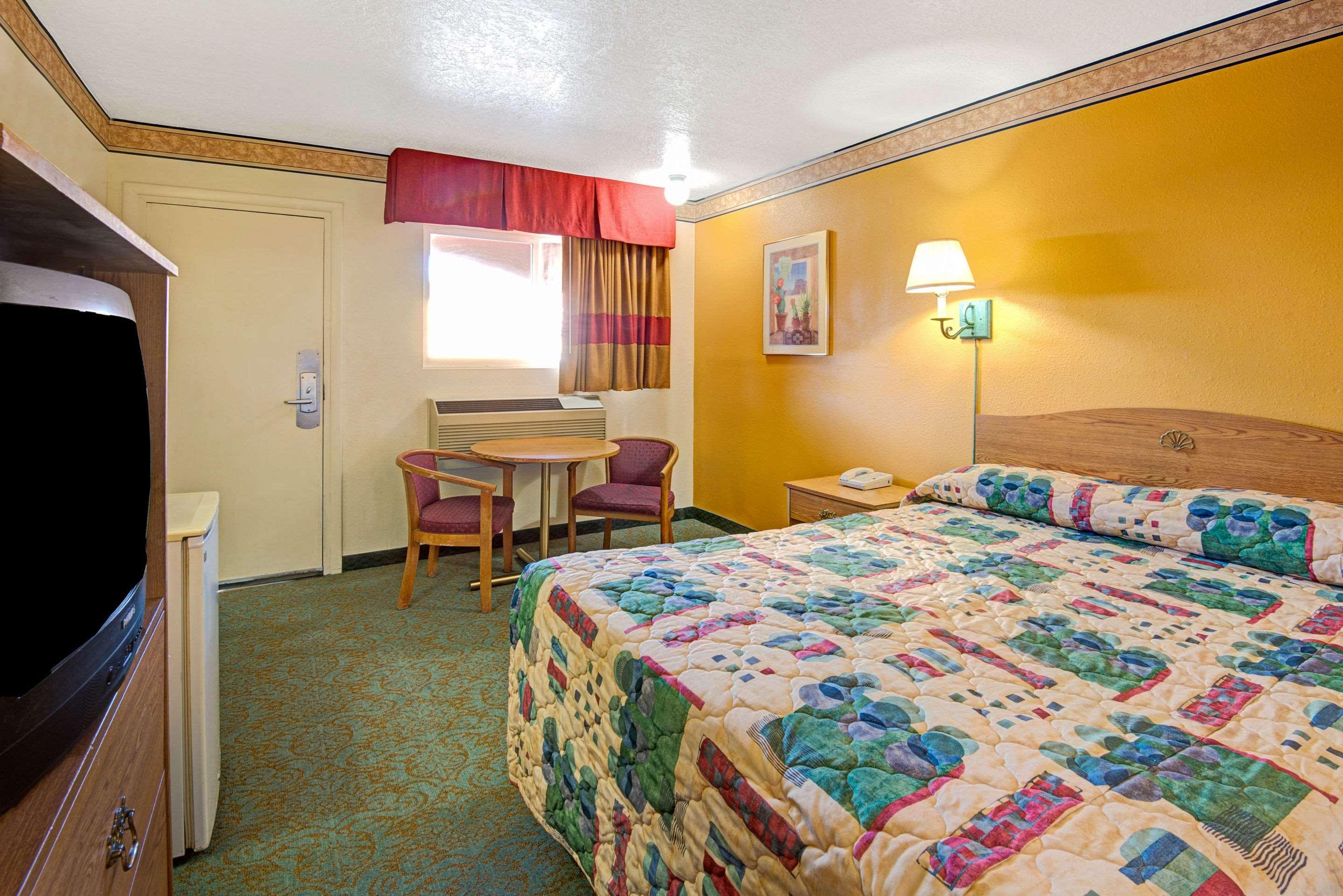 Rodeway Inn Albuquerque Downtown On Rt 66 Esterno foto